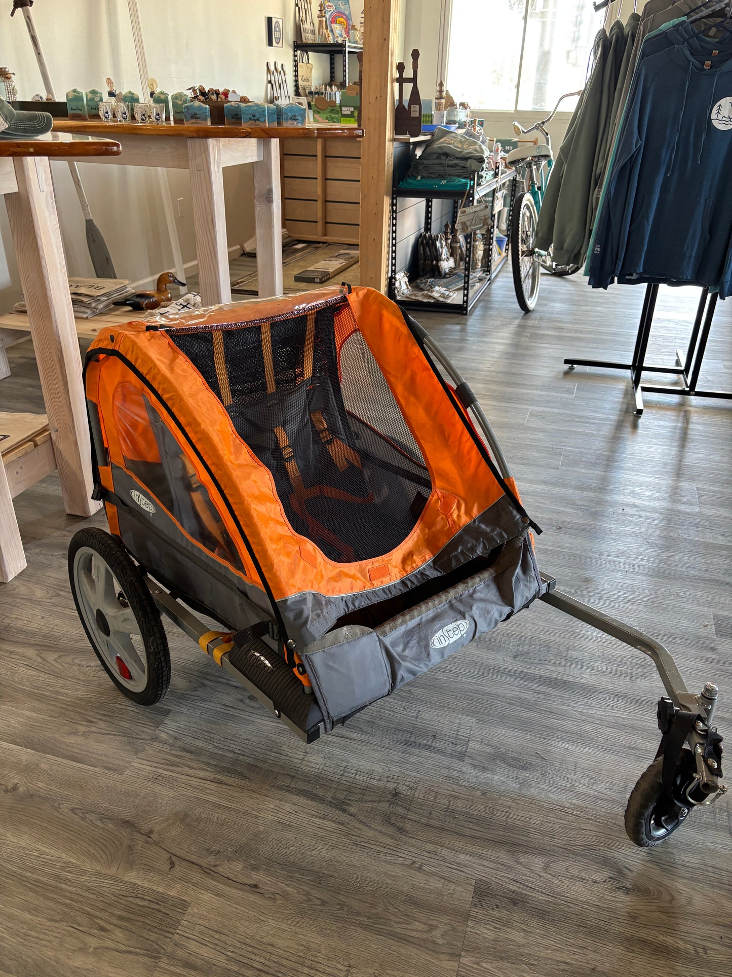 Two Rivers Bike Trailer Rental