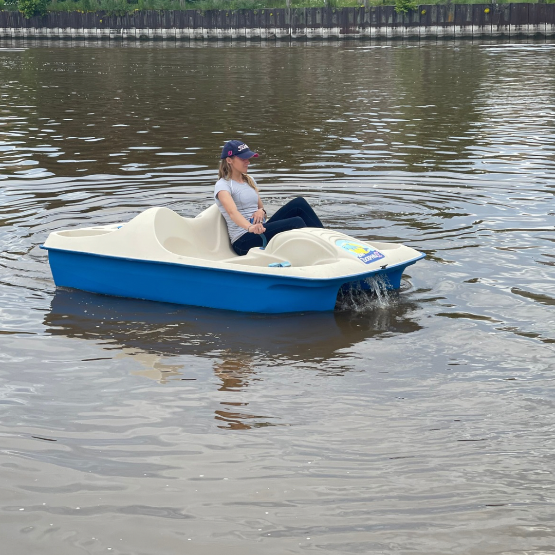 Paddle boat - SEATS 5